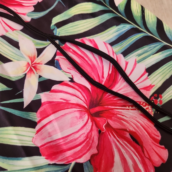 Tankini swimsuit S black floral tropical two piece swimwear beach summer top new - Picture 4 of 13
